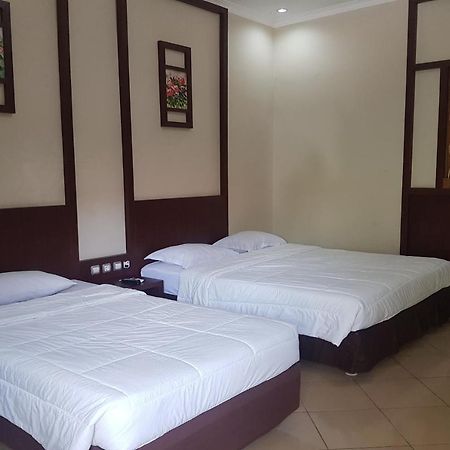 Oyo 2671 Wisma Djaja Syariah Bojonegoro المظهر الخارجي الصورة