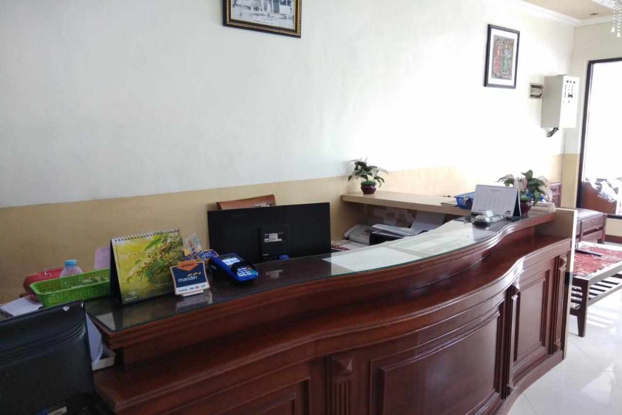 Oyo 2671 Wisma Djaja Syariah Bojonegoro المظهر الخارجي الصورة