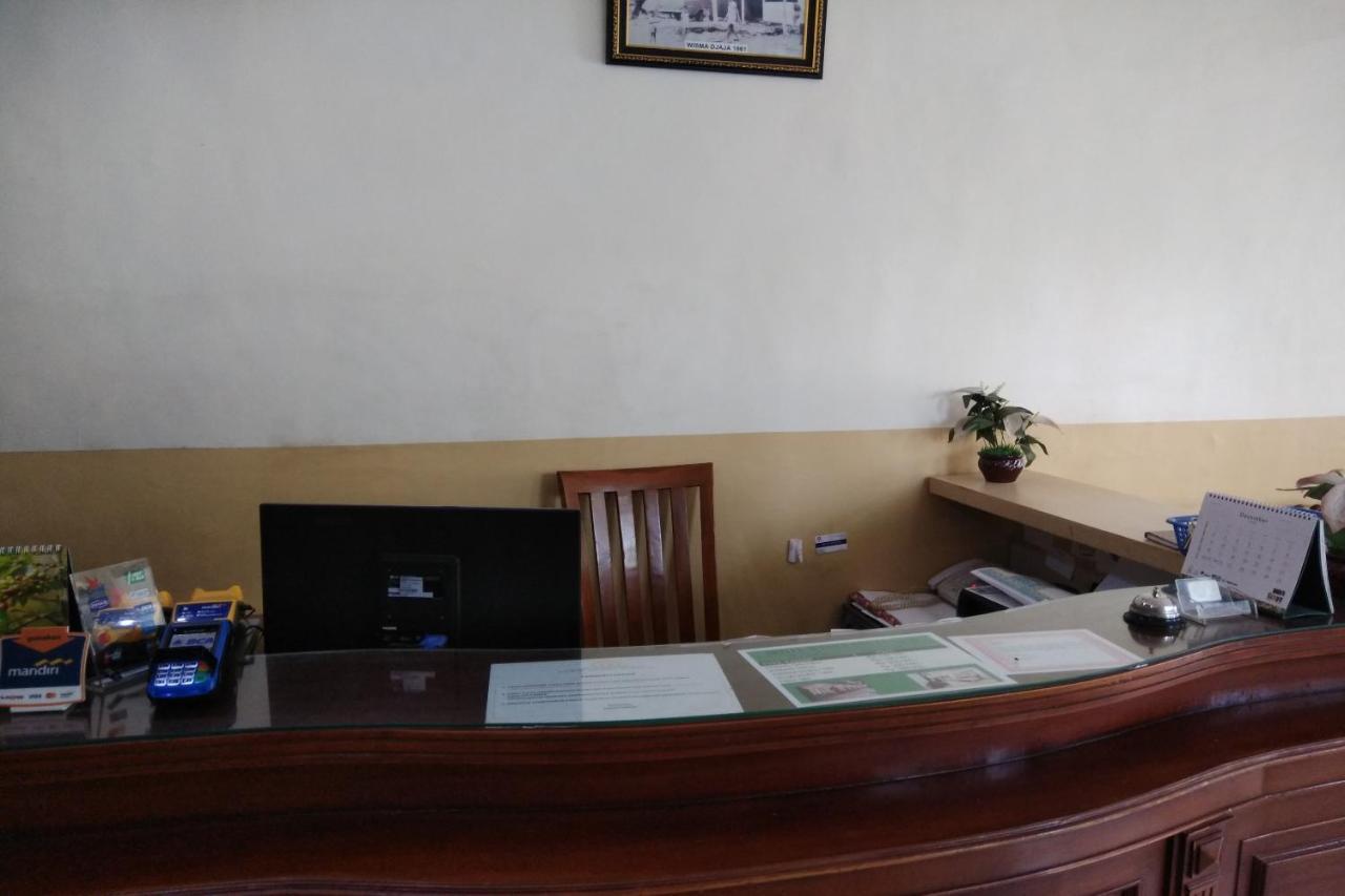Oyo 2671 Wisma Djaja Syariah Bojonegoro المظهر الخارجي الصورة